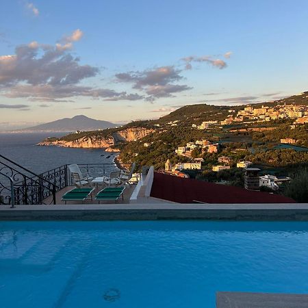 La Fenice -White House- Homeinsorrento- Massa Lubrense Ngoại thất bức ảnh